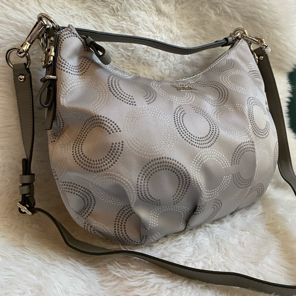 COACH F15929 Madison Dotted OpArt Convertible Hobo